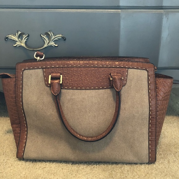 Michael Kors Croc Selma Satchel - Picture 3 of 6